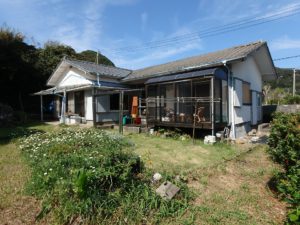 千葉県鴨川市江見吉浦の不動産　中古住宅　海そばの物件　磯の香りに包まれ暮らす