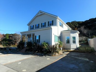 築浅売別荘 館山市神余 4LDK 3800 サムネイル画像1