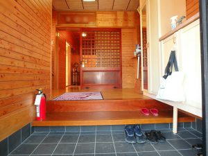 千葉県南房総市白浜町滝口の不動産、海が見える別荘・保養所、海一望、室内は意外や和風テイスト