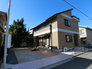 千葉県館山市北条の不動産、中古戸建て、移住、利便立地の大きな邸宅です