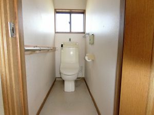 千葉県館山市正木の不動産、海の近くの戸建、移住物件、トイレは１階に