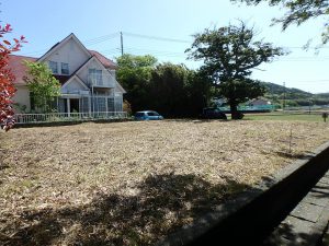 千葉県館山市犬石の不動産、土地、別荘用地、移住用途、山並みの景色もイイですね