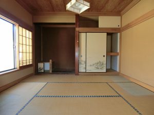 千葉県館山市船形の不動産、崖観音下の中古戸建て、移住、別荘、釣り拠点、奥の部屋には床の間