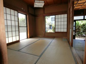 千葉県館山市船形の不動産、崖観音下の中古戸建て、移住、別荘、釣り拠点、東側は和６帖とＤＫです