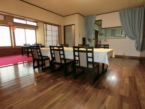 千葉県富津市小久保の不動産、戸建て、貸別荘、海の近く、ＬＤＫで２４帖半の広さ