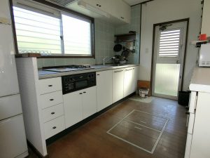 千葉県館山市笠名の不動産、中古戸建て、海望む、別荘、移住、続いてキッチンです