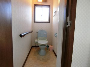 千葉県館山市笠名の不動産、中古戸建て、海望む、別荘、移住、１階のトイレです