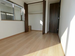 千葉県館山市那古の不動産、新築戸建て、別荘や移住、２階は以上の３部屋です