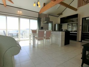 千葉県鴨川市の不動産、別荘、鴨川サンクレメンテ、海望むオーシャンビュー、うわっ！これイイ！