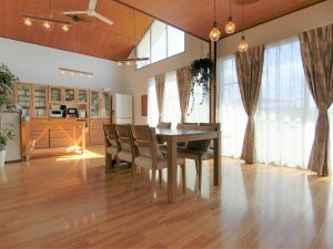 千葉県南房総市富浦町多田良の不動産、戸建て、店舗・作業工場付、続いて東側のＬＤＫです