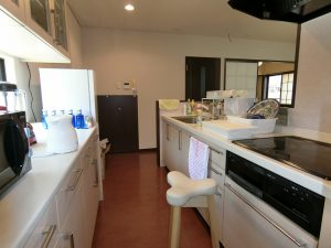 千葉県富津市豊岡の不動産、戸建て、戸面原ダム至近、パントリー側からです