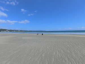 千葉県鴨川市前原の不動産、マンション、サンシティ吉田屋、別荘、爽快に広がる目の前の海