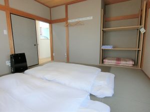 千葉県館山市船形の不動産、戸建て、貸別荘、リノベーション済み、この和室のお隣が