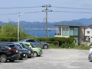千葉県館山市塩見の不動産、中古戸建て、移住用途、建物から海が少し見えます