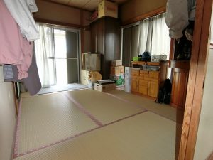 千葉県館山市那古の不動産、中古戸建て、移住物件、まずは玄関右手の和室です
