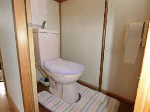 千葉県館山市那古の不動産、中古戸建て、移住物件、トイレですね