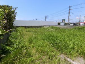 千葉県館山市北条の不動産（売り土地）、西側隣接は再築中の中学校