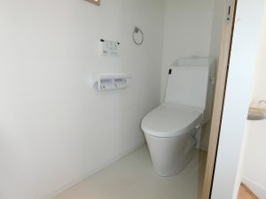千葉県南房総市千倉町忽戸の中古戸建て、オーシャンビュー、最後はトイレです