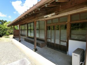 富津市山中の売り古民家、風情ある山あいの古民家