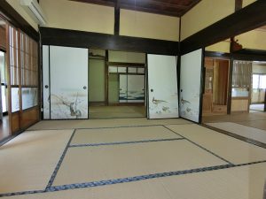 富津市山中の売り古民家、更に北側に一ひと部屋