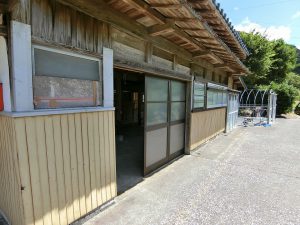 富津市山中の売り古民家、中を見てみましょう
