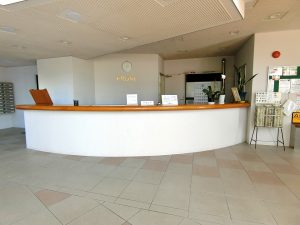 南房総市白浜町のマンション、ここは受付ですね