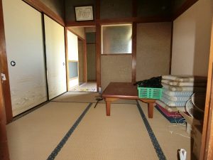 南房総市和田町海発の売り物件、居室ゾーンへ繋がります