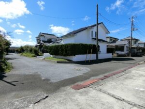 北側と東側の道路