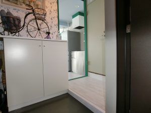 南房総市白浜町のマンション、早速室内を拝見