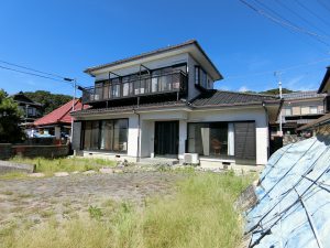 南房総市千倉町白間津の売中古住宅、7LDKと大きな建物