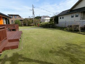 手入れされた庭の様子
