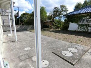 北西側からの庭の様子