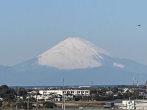 山の上から富士山の景色
