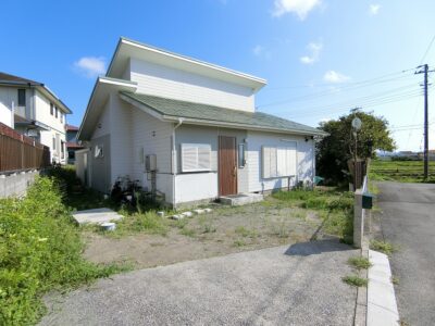 リノベ済売家　館山市亀ヶ原　2LDK　2400万円 サムネイル画像1