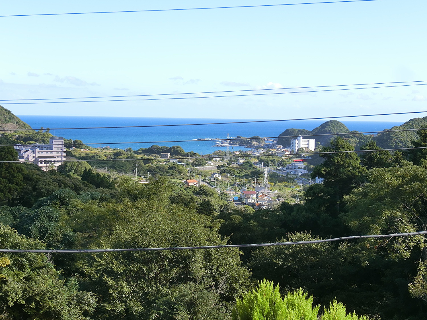 海遠望大型売別荘　鴨川市宮（鴨川サンクレメンテタウン）　8SLDK＋離れ（1DK）　ご成約済 サムネイル画像2