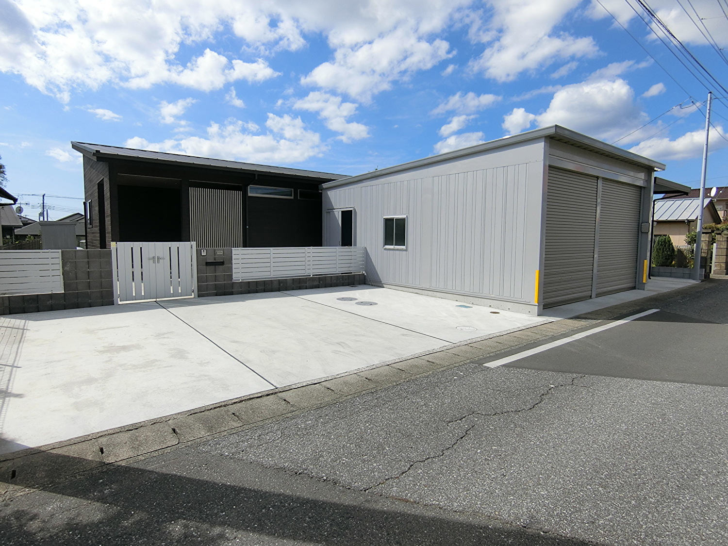 ガレージ付築浅売家　館山市那古　2SLDK　6800万円 サムネイル画像2