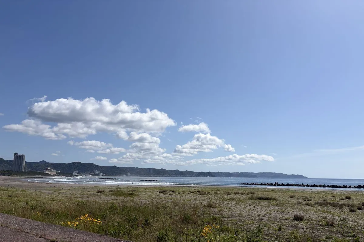 【散歩コース。前原海岸】