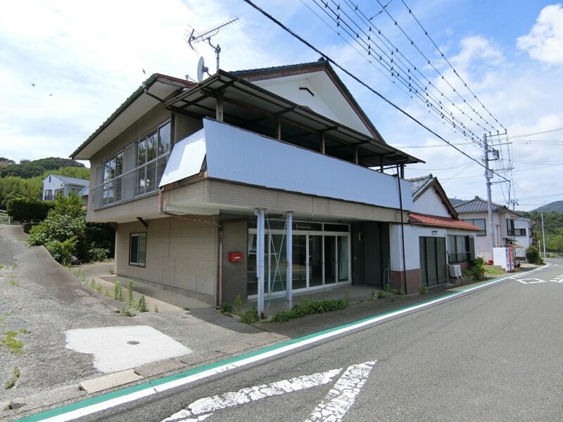 店舗・倉庫付売家 南房総市和田町中三原 6DK他 800 サムネイル画像1