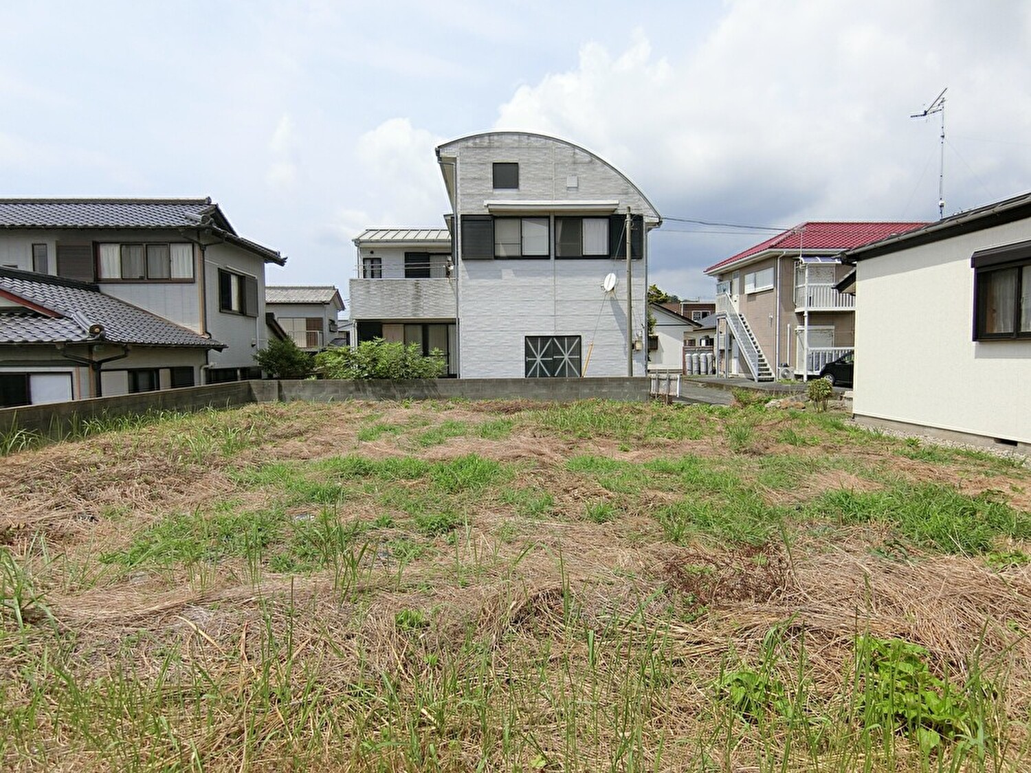 売地　館山市那古　191.10㎡（57.80坪）　570万円 サムネイル画像1