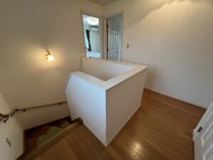2階の踊り場のようす