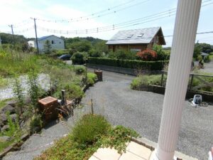 玄関を出た箇所の状態